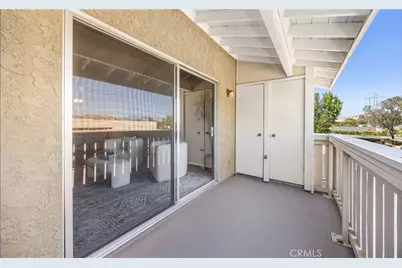 27618 Susan Beth Way Unit G, Saugus, CA 91350 - Photo 19