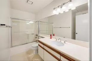 27618 Susan Beth Way, Saugus, CA 91350 - Photo 17