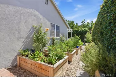 6530 Gaviota Avenue, Lake Balboa, CA 91406 - Photo 13