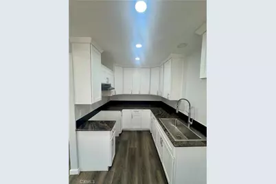 3914 S Normandie Avenue, Los Angeles, CA 90037 - Photo 5