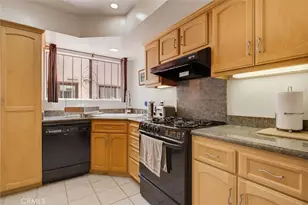1850 Midvale Ave, Los Angeles, CA 90025 - Photo 15