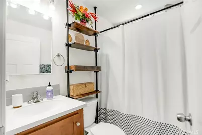 2355 Lomita Blvd #16, Lomita, CA 90717 - Photo 17