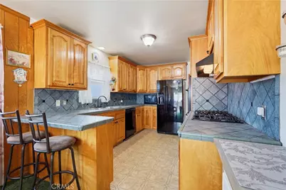 2402 Robinson, Redondo Beach, CA 90278 - Photo 15