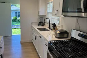 2303 Amherst, Los Angeles, CA 90064 - Photo 19