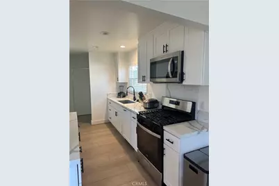 2303 Amherst, Los Angeles, CA 90064 - Photo 15