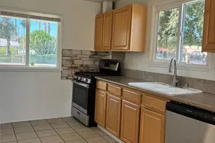 22959 Vose, West Hills, CA 91307 - Photo 9