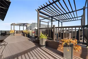 7250 Franklin Ave, Los Angeles, CA 90046 - Photo 29