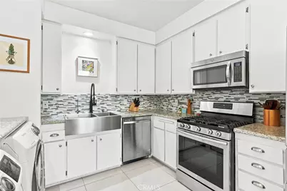 3315 Griffith Park Boulevard #109, Los Angeles, CA 90027 - Photo 5