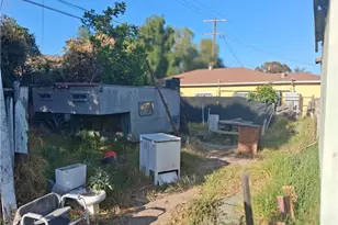 11720 S San Pedro, Los Angeles, CA 90061 - Photo 7