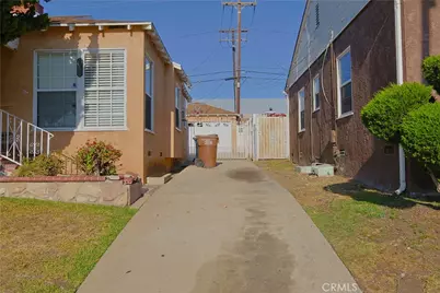 11516 S St Andrews, Los Angeles, CA 90047 - Photo 5