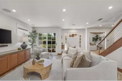 3504 N Poinsettia Avenue, Manhattan Beach, CA 90266 - Photo 5