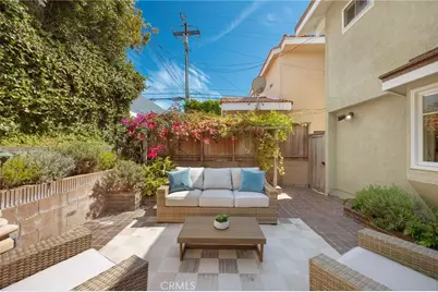 3504 N Poinsettia Avenue, Manhattan Beach, CA 90266 - Photo 25