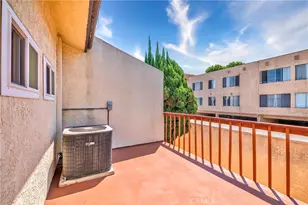 14012 Cerise Ave, Hawthorne, CA 90250 - Photo 29