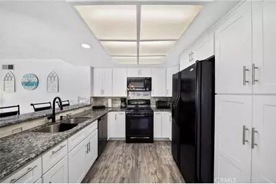 14012 Cerise Avenue, Hawthorne, CA 90250 - Photo 7
