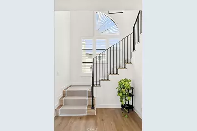 225 4th Street, Hermosa Beach, CA 90254 - Photo 31