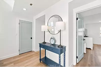 225 4th Street, Hermosa Beach, CA 90254 - Photo 29
