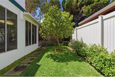 413 Faye Lane, Redondo Beach, CA 90277 - Photo 13