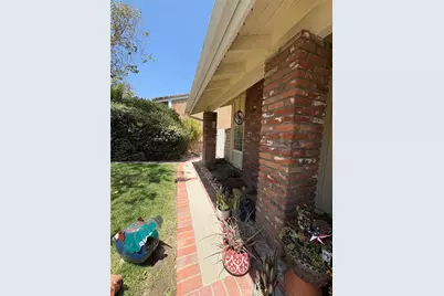 2100 Shady Brook Dr, Thousand Oaks, CA 91362 - Photo 21