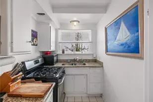 60 18th St, Hermosa Beach, CA 90254 - Photo 9