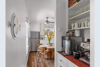 60 18th Street, Hermosa Beach, CA 90254 - Photo 17