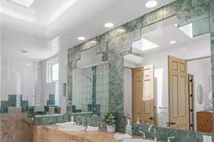 225 28th St, Manhattan Beach, CA 90266 - Photo 19