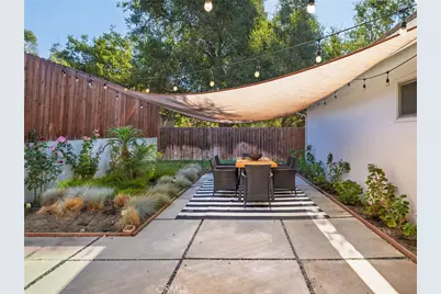 460 Mount Carmel Drive, Glendale, CA 91206 - Photo 17