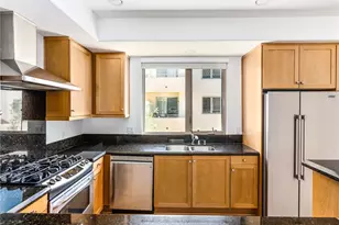 311 Kansas St, El Segundo, CA 90245 - Photo 11