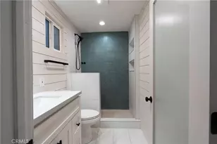 5604 S Manhattan Pl, Los Angeles, CA 90062 - Photo 13