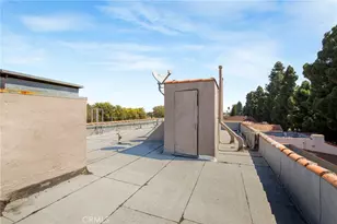 4261 Leimert Blvd, Los Angeles, CA 90008 - Photo 25