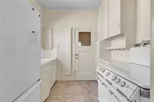 4261 Leimert Blvd, Los Angeles, CA 90008 - Photo 15