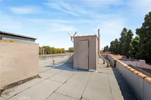 4261 Leimert Blvd, Los Angeles, CA 90008 - Photo 37