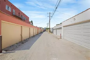4261 Leimert Blvd, Los Angeles, CA 90008 - Photo 25