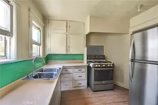 324 W 50th, Los Angeles, CA 90037 - Photo 5