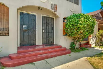 324 W 50th, Los Angeles, CA 90037 - Photo 3
