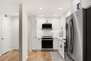 532 N Rossmore Ave, Los Angeles, CA 90004 - Photo 5