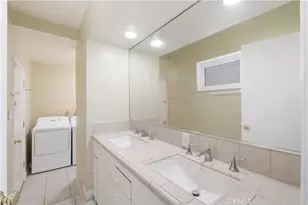 409 16th St, Manhattan Beach, CA 90266 - Photo 17