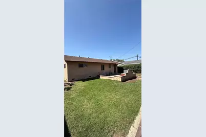 20836 Hawaiian Ave., Lakewood, CA 90715 - Photo 17