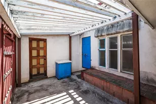 1122 Dominguez, Wilmington, CA 90744 - Photo 43