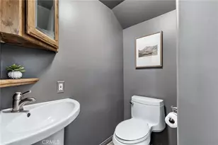 405 10th St, Manhattan Beach, CA 90266 - Photo 21
