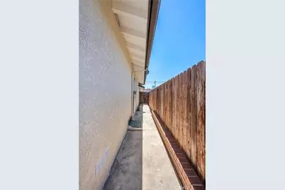 1913 240th, Lomita, CA 90717 - Photo 9