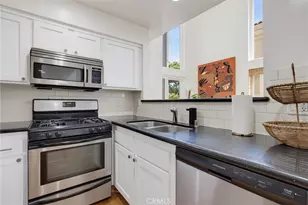 1639 Camden Ave, Los Angeles, CA 90025 - Photo 11