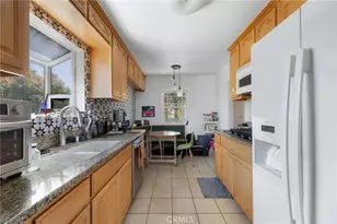 240 Hampton Dr, Venice, CA 90291 - Photo 43