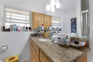 240 Hampton Dr, Venice, CA 90291 - Photo 47
