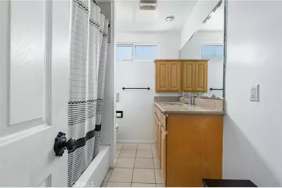 240 Hampton Drive, Venice, CA 90291 - Photo 61