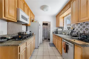 240 Hampton Dr, Venice, CA 90291 - Photo 41