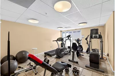 11124 Burbank Boulevard #108, North Hollywood, CA 91601 - Photo 37