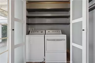 11957 Collins St, Valley Village, CA 91607 - Photo 19