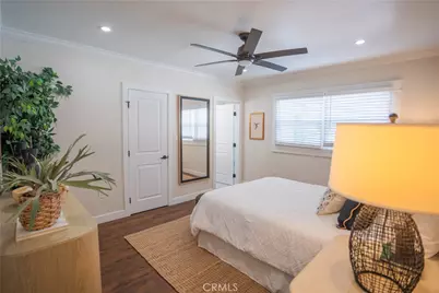 4279 Walton Avenue, Los Angeles, CA 90037 - Photo 9