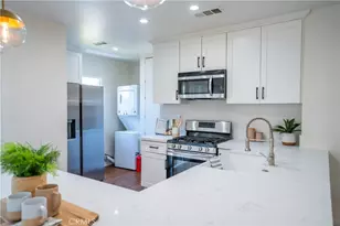 4279 Walton Ave, Los Angeles, CA 90037 - Photo 7