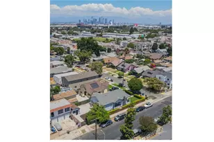 4279 Walton Ave, Los Angeles, CA 90037 - Photo 23